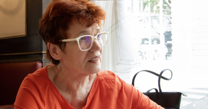 Seitliches Profilbild von Dr. Lilly Damm